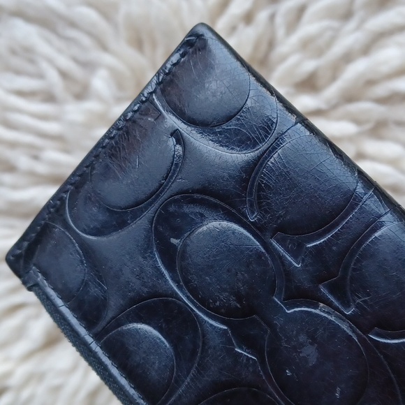 Coach ID case - Picture 11 of 13